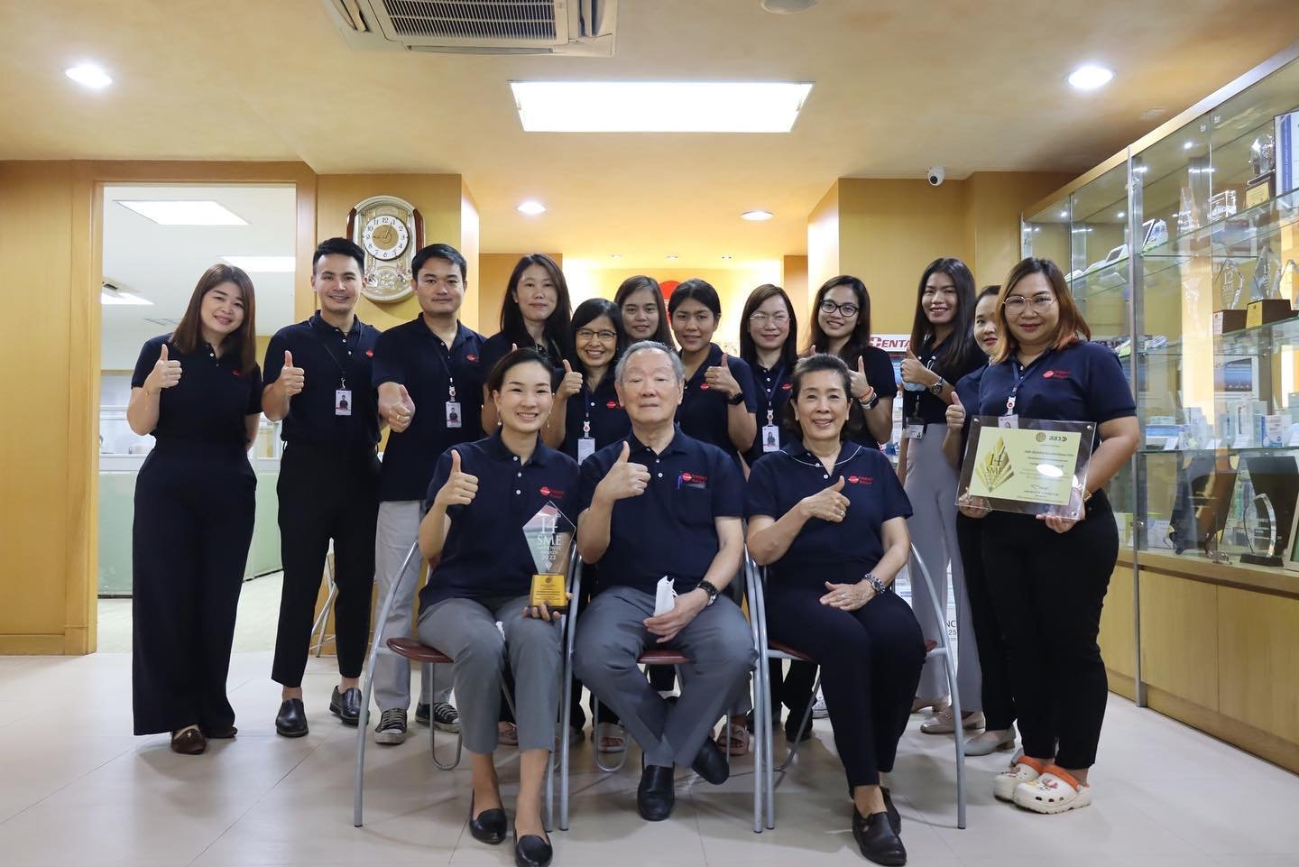 กลุ่มบริษัทเอ็มมีเน้นซ์ได้รับรางวัลสุดยอด SME แห่งชาติ ครั้งที่ 14