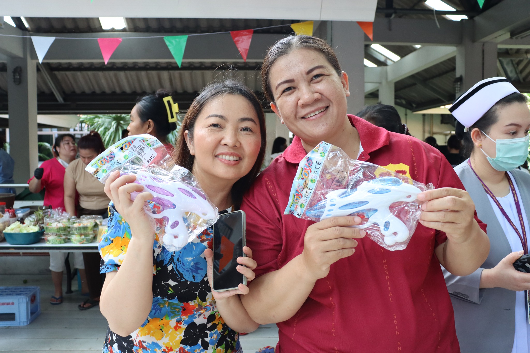 ร่วมจัดกิจกรรมบริจาคโลหิต ต้อนรับวันสงกรานต์